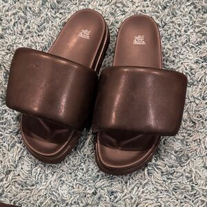 Wild Fable Black Velcro Slide Sandals